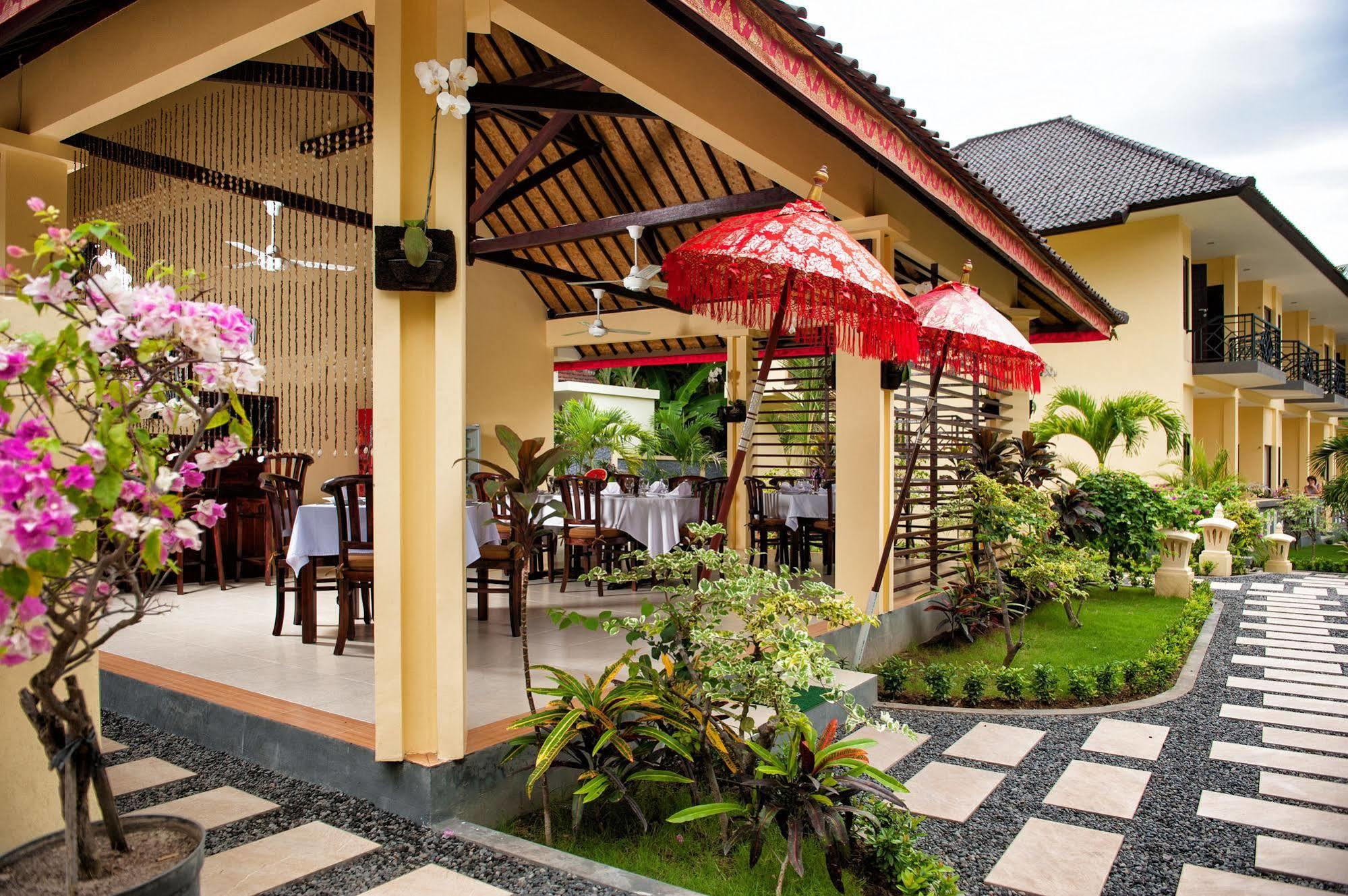 Rossa Garden Hotel Candi Dasa  Exterior photo